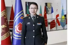 军事专家李莉突然发布重要声明，有些耐人寻味！图片