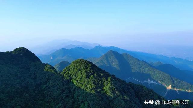 川东发展势头强劲的县，区域位置优势明显，拥有亚洲头号洞中瀑布