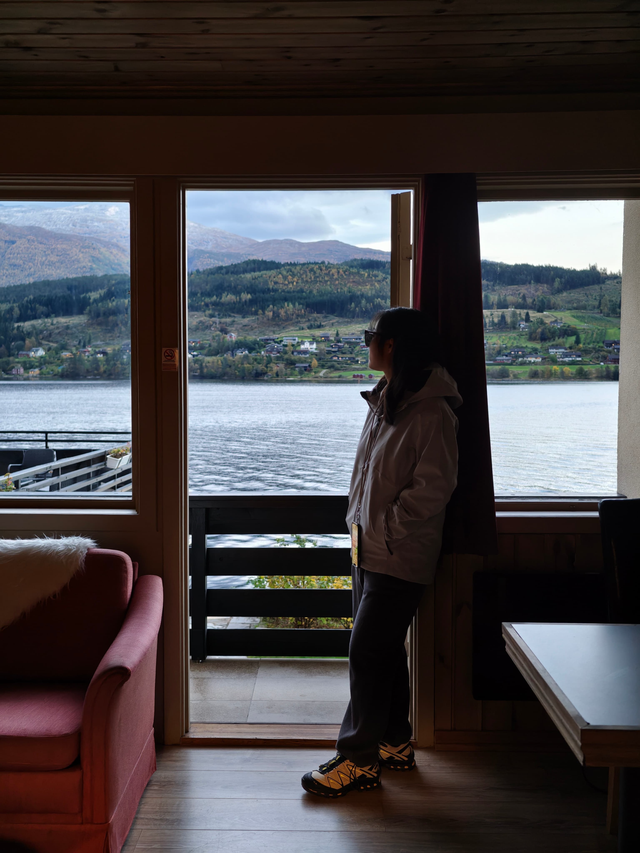 挪威秋韵，峡湾森境