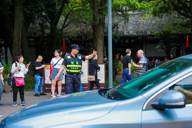 成都杜甫草堂博物馆国庆中秋系列活动：多举措惠民便民，推动诗意文化走向世界