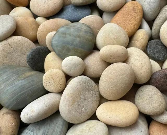 殷满仓 : 灞河石