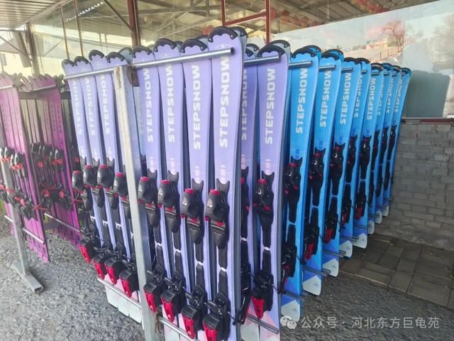 万平雪场+专业配套！这里已开园！解锁冬日速度与激情！