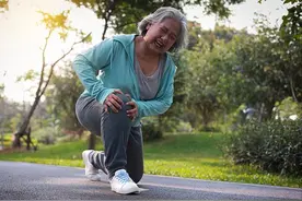 糖尿病引发并发症，除了头晕，这3个症状也是前兆！需要多加注意图片