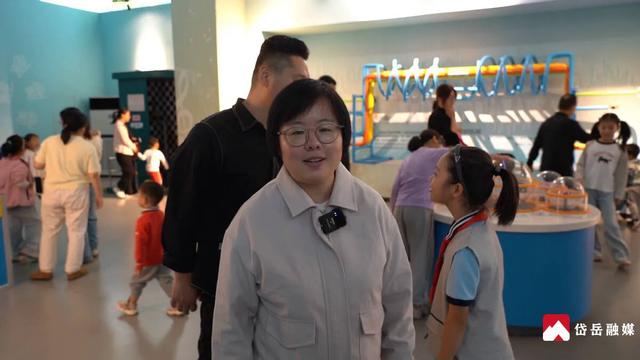 国庆打卡市科技馆 享受奇妙科普之旅