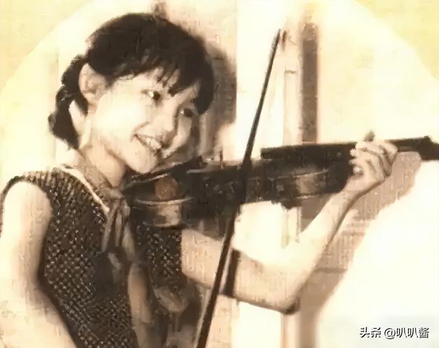 她11岁被导演看中，与名导同居多年被抛弃，如今复出却无人问津