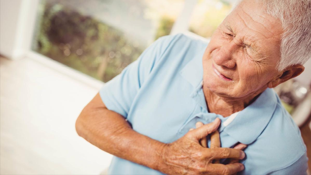 人有没有心梗，散步就知道？得心梗的人，散步常有这5个表现