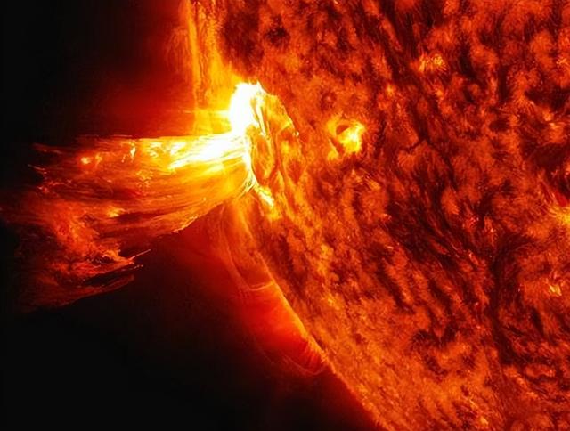 猎鹰9号送卫星上天！NASA+NOAA联手，太阳风暴威胁能防了？