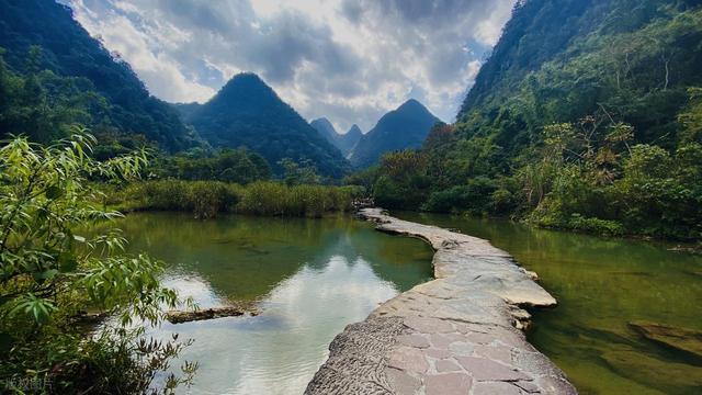 最适合春节旅行的6座小城，游人不多，年味十足，带着家人出发吧