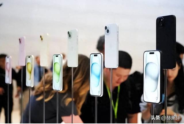 印度制造手机横扫美国，中国跌至25%，而真正的美国制造几乎为零