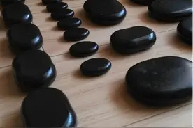 建议停止佩戴这东西，辐射强，戴一天相当于做近百次胸片图片