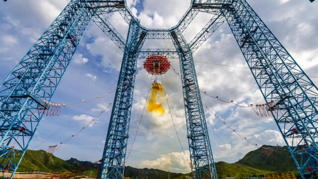 登月竞赛中国领先于美国！中国揽月月面着陆器面世，美国很着急