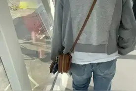 吓人！全红婵晚上商店购物，网友强行近身拍照，贴身保镖果断出手图片