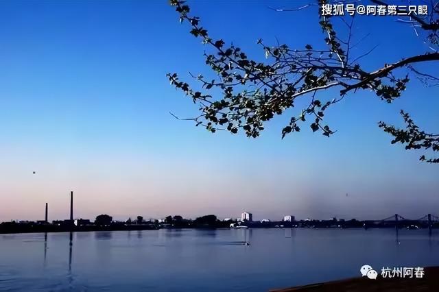 鸭绿江呀鸭绿江！