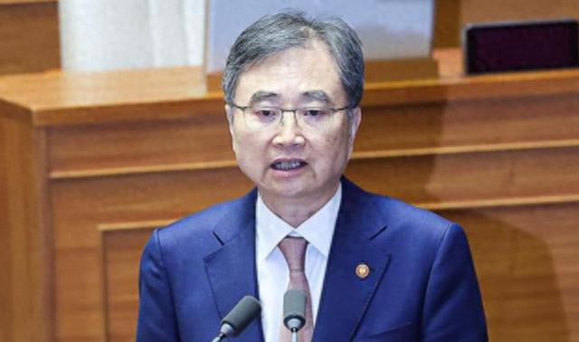 短短两天，中国的两大邻国，一个来到了北京，一个看向了美国