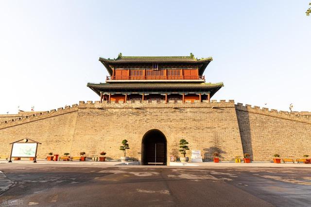 杭州没想到	，南京没想到，如今的中国石家庄，已成为全国焦点