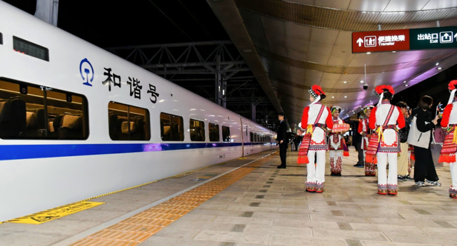 2000余人齐聚弥勒这里！太嗨了～