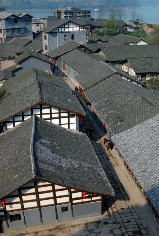 小布丁·早安丨地名里的重庆：古桥古韵，解锁蔺市古镇的时光密码
