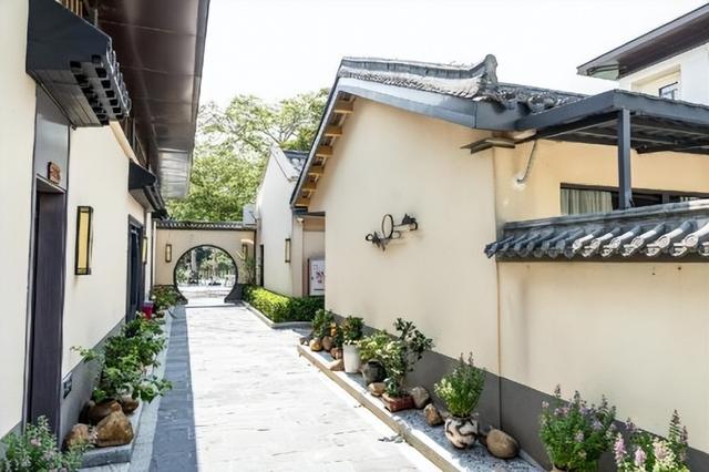 沁园溪语民宿：藏于从化山河间，以私汤为引，筑满维度的慢生活秘