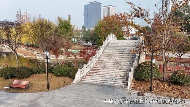 二〇二五年十二月七日，再去看看莲花池公园