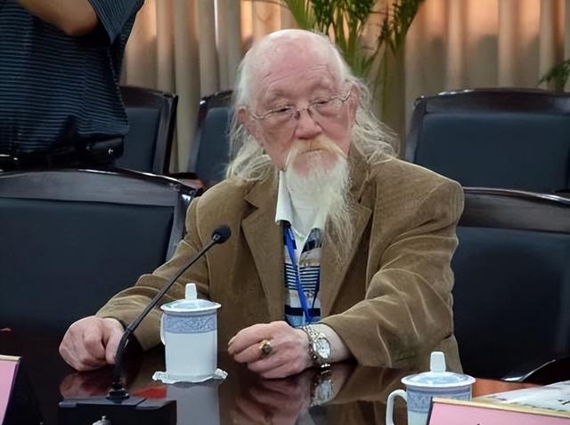 此人是蒋介石的贴身保镖，活到了118岁，曾和霍元甲踢过武馆