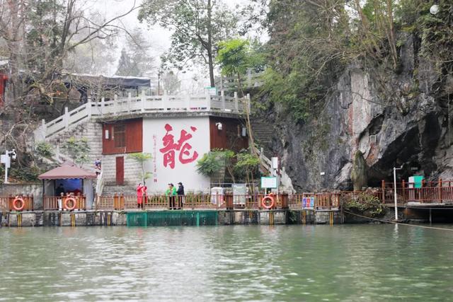 贵州：畅游安顺风光，感受黔中民俗！