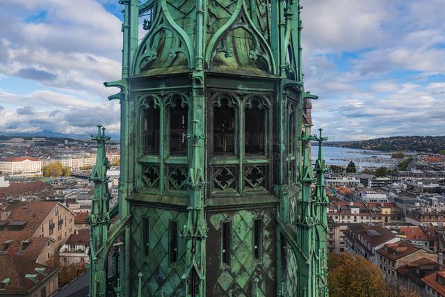 再访瑞士，世界丛林中目睹小国的生存之道