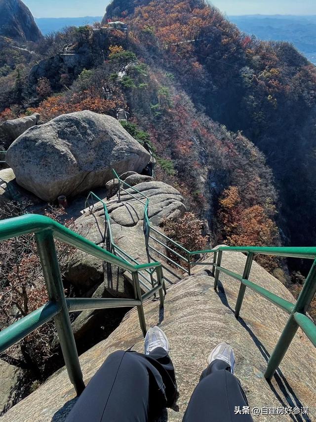 网红景区，接连出现“安全”事故！还是游客全责，景区无责吗？