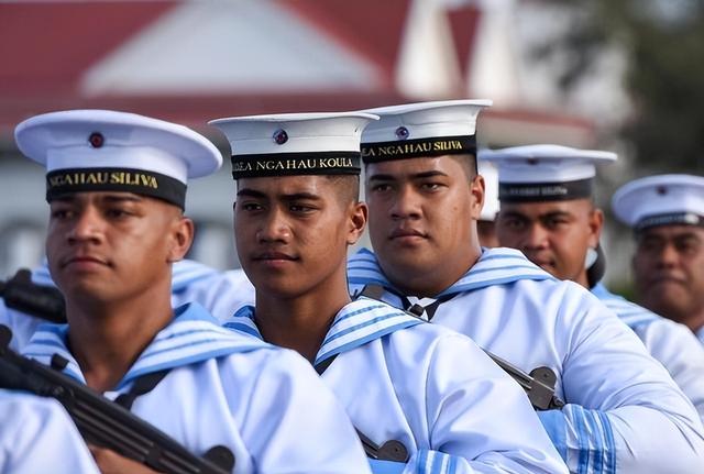 太平洋上的小岛国：仅11万人，女性都很丰满，男人还能娶两个老婆