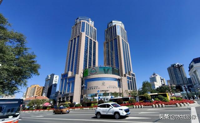 秋高气爽 天空湛蓝 哈尔滨空气优 风光美
