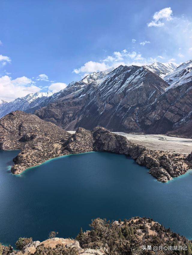 喀什经317到成都，边坝-洛隆，看祥格拉冰川，登顶观三色湖