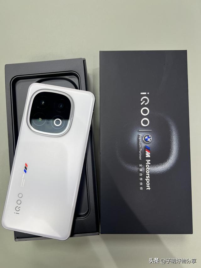2025年vivo手机深度体验：三大技术突破彻底改变我的用机认知！