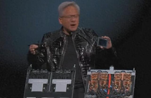 特朗普弃台后	，美国批准一项交易，要逼华全额付款，中国连夜换将