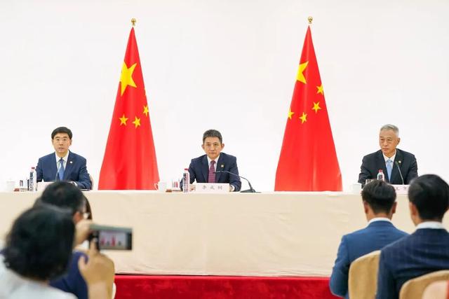 会谈结束，中方公布谈判结果，9个字不同寻常，全球松了一口气