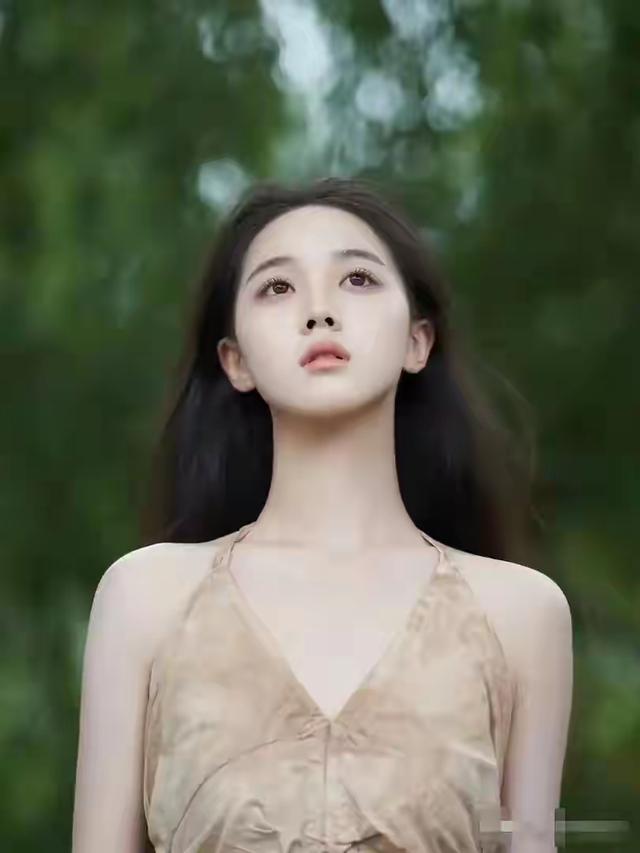 重庆一校花，172cm身段45kg，美得太犯规，让人移不开眼