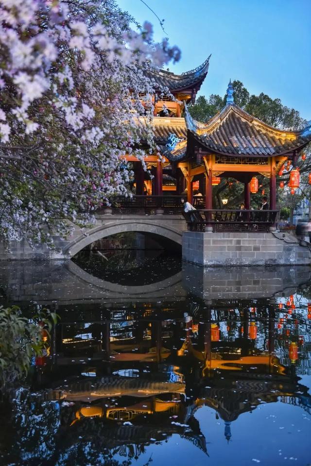 价格“大跳水”！飞飞飞成都体验新！玩！法