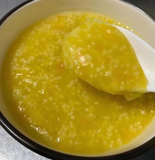 高压锅煮小米粥别再瞎琢磨！分享时间秘籍，10分钟煮出黏糯好粥