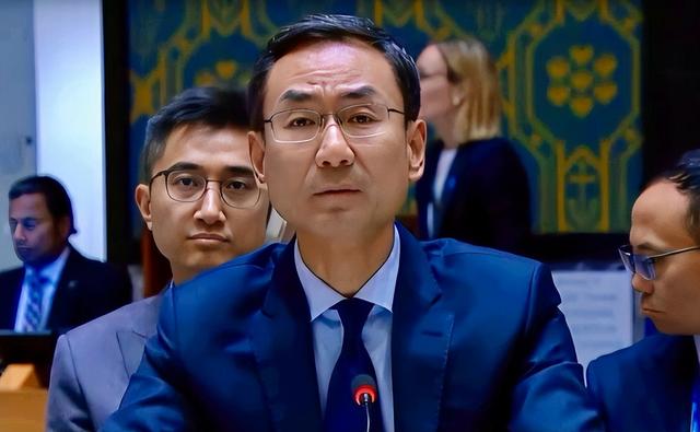 喝醉了？当着190多国，泽连斯基喊话中国，要求北京必须办件事