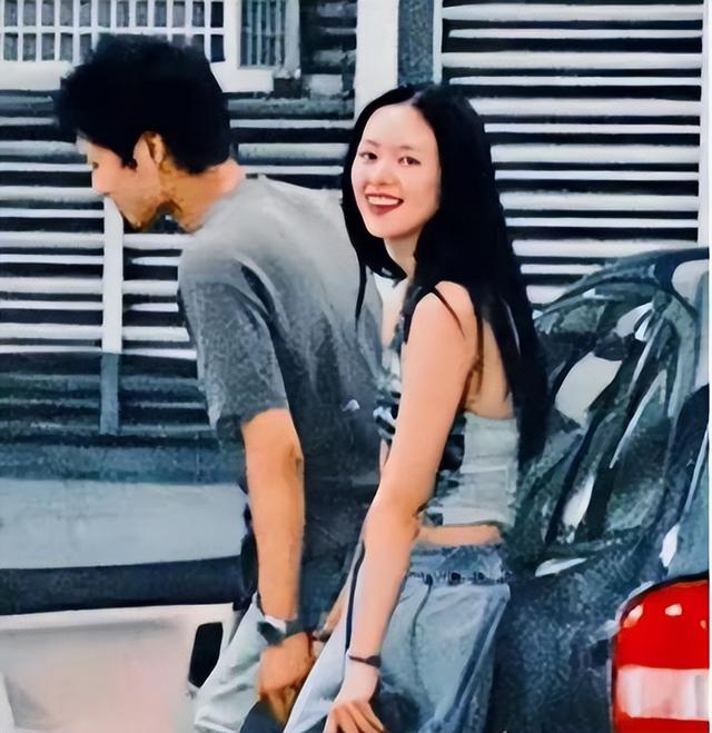 霍启仁举行婚礼	，大嫂郭晶晶缺席，让人讨厌的事情发生了