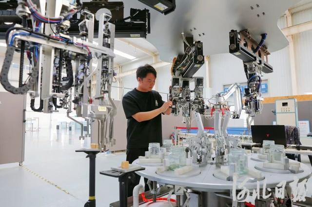 新闻纵深·县域特色产业新力量丨借力京津，机器人产业双链融合