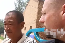 笑不活了！外国游客到河南吃饭被热情招待，我却笑死在网友评论区图片