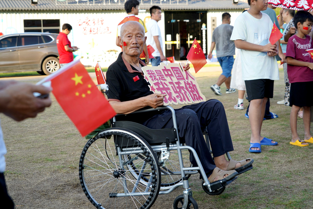 “玩转吉他in惠州”国庆吉他快闪系列活动在市区桃花源、水东街举行