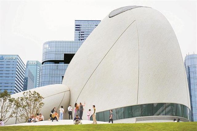 深晚文艺观察 | 深圳用“留白”回应繁华