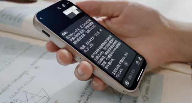 中产家长们，再也不想亲自陪孩子写作业了