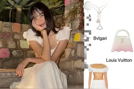 Lisa分享日常，身穿白色套装大秀身材，现在的lisa真的超敢穿图片