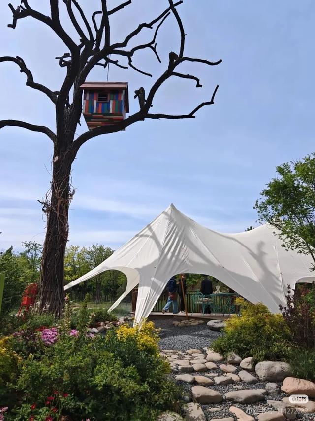 解锁宝藏标地、花植印章和惊喜福利！来花乡，开启秋日的City Walk——