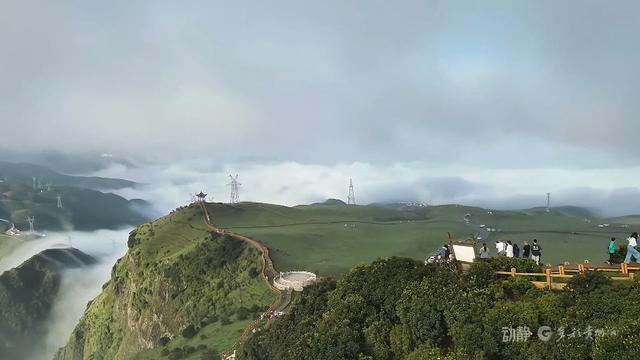 淡季不“闲”！贵州乌蒙大草原完善设施迎冬季旅游淡季不“闲”！贵州乌蒙大草原完善设施迎冬季旅游