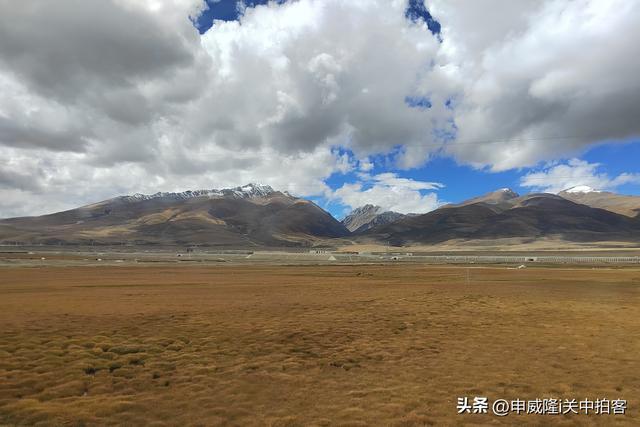 从西宁到拉萨：乘坐火车欣赏青藏铁路沿线风光