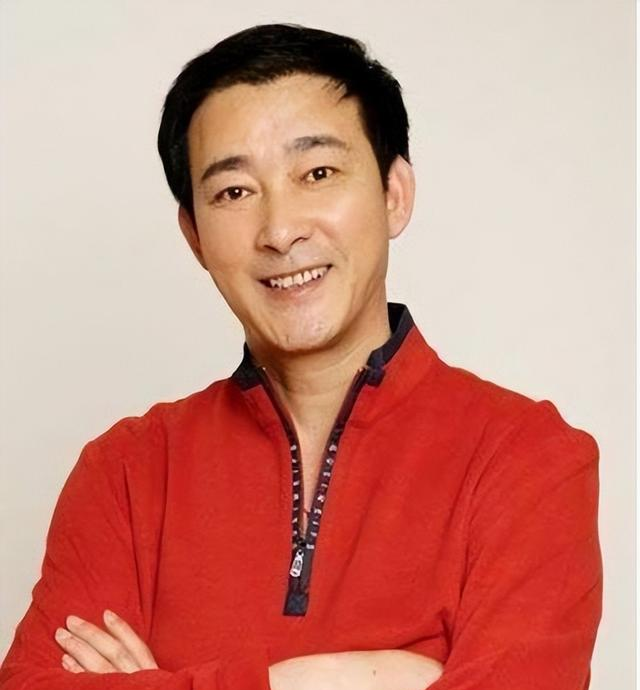 大家熟悉的他早已逝世，一天吃十几片止疼药，离世半年公众才知道