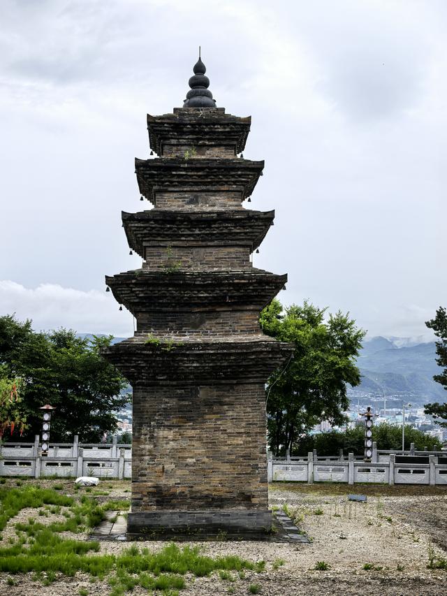 2025年夏季东北边境游（12）灵光塔