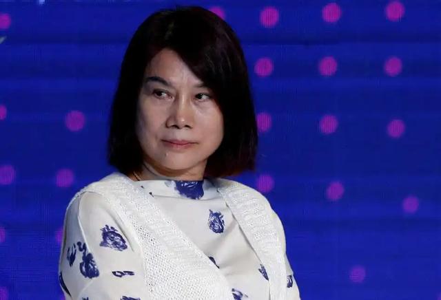 被停职审查、转移资产、搞办公恋情	，董明珠身上标签哪个是真的